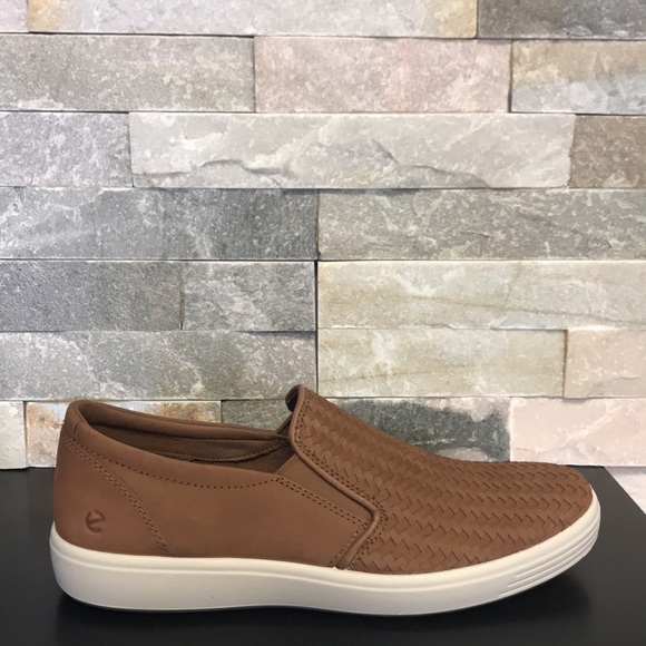 ECCO Men's Soft 7 Slip- On Sneaker - Picture 6 of 9